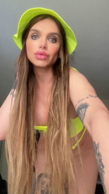 Amanda Surfistinha 49