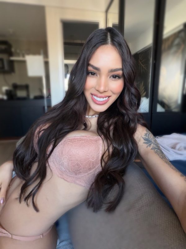 Larissa Araújo 1