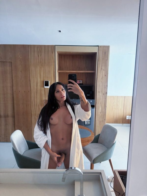 Sophia Oliver 23