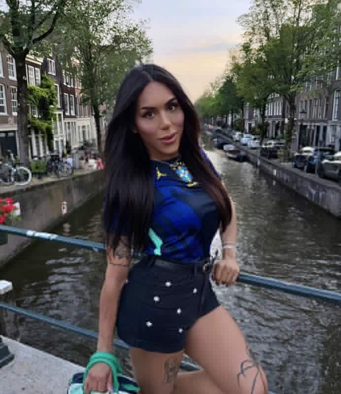 Valentina Holanda 28