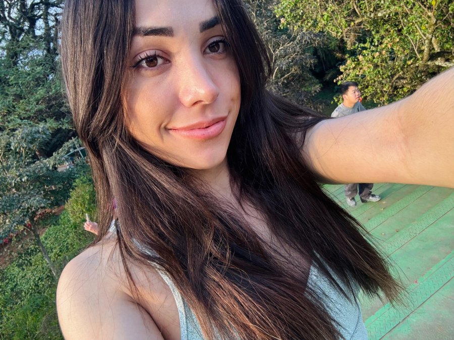 Jenny Carvalho 29