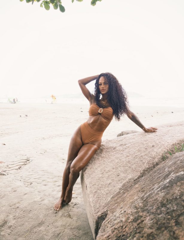 Giovana Cavalcanti 49