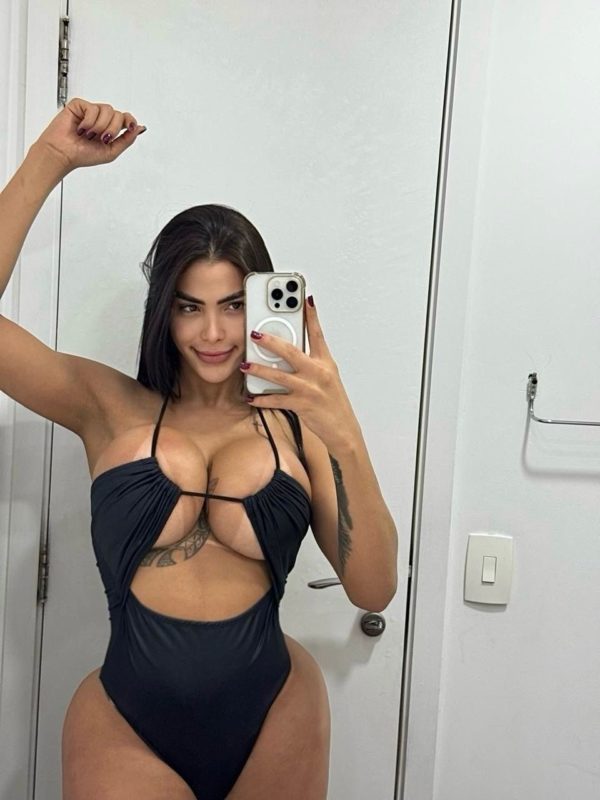 Júlia Oliveira 70