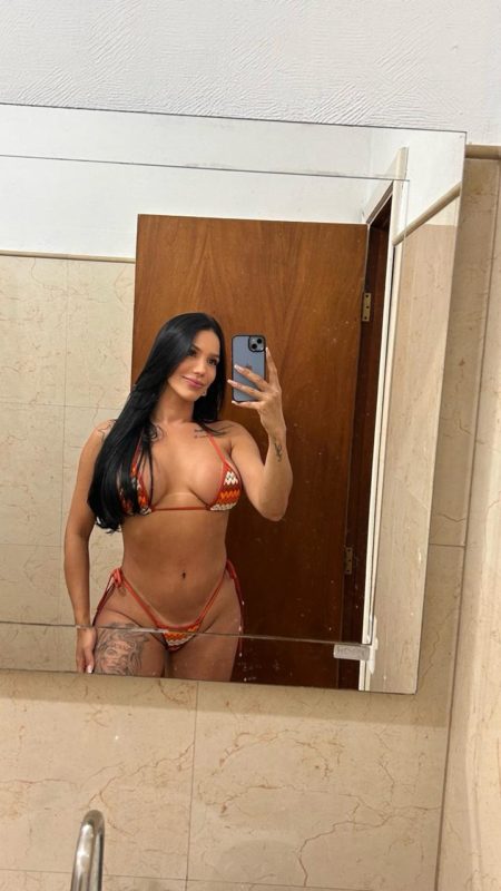 Paula Souza 21