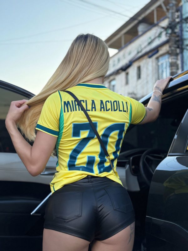 Mirela Aciolli 4