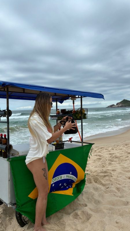 Lara Lopes 23