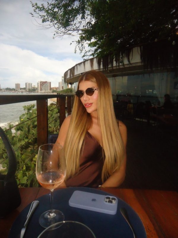 Beatriz Oliveira 32