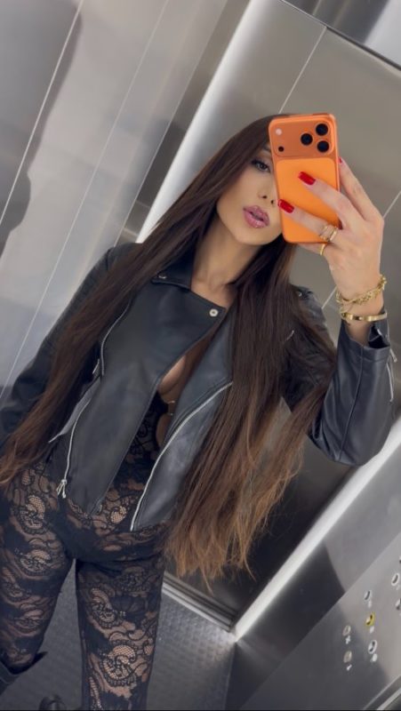 Melissa Vieira 44