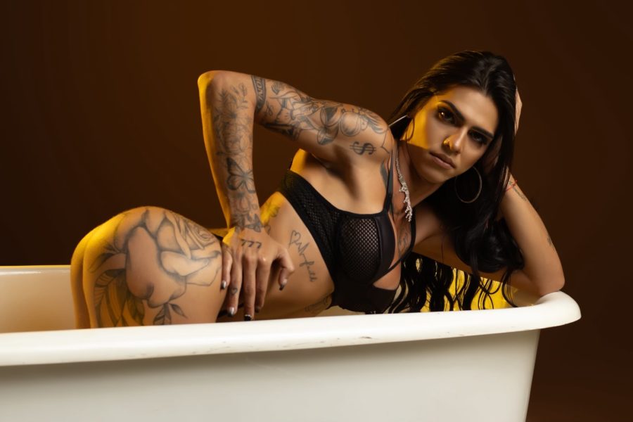 Mirella Nunes 12