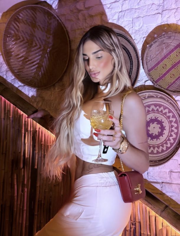 Ariella Dantas 40