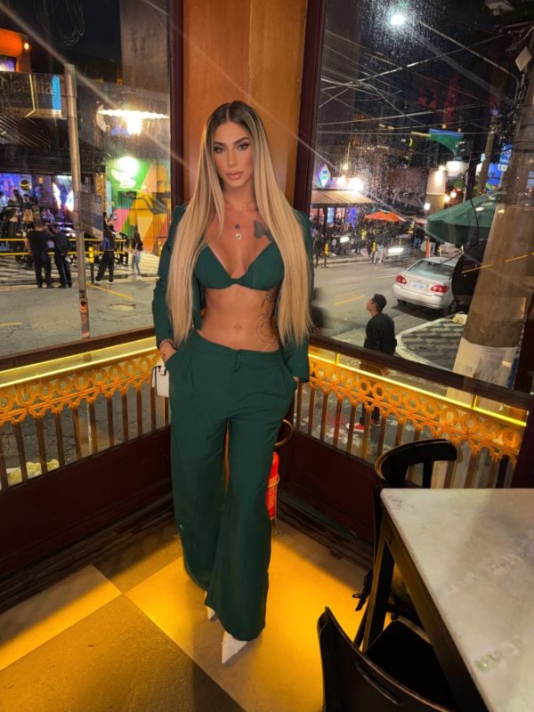 Ariella Dantas 37