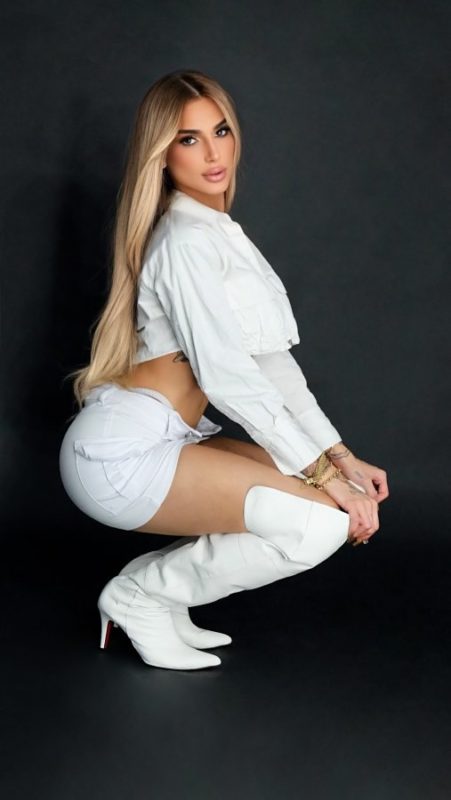 Ariella Dantas 30