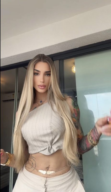 Ariella Dantas 16