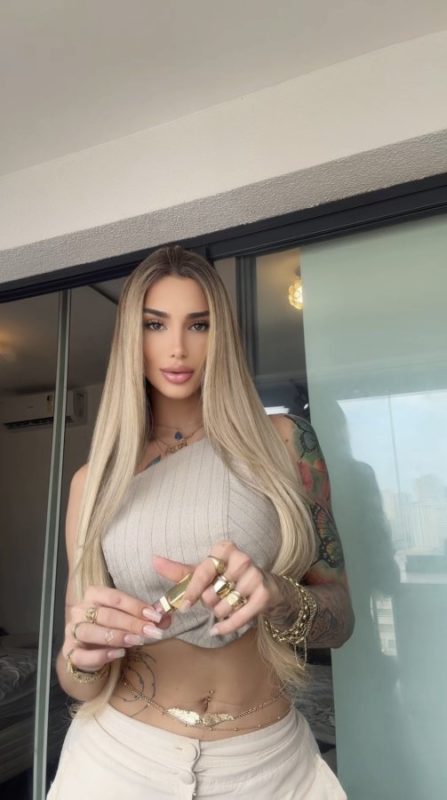 Ariella Dantas 15
