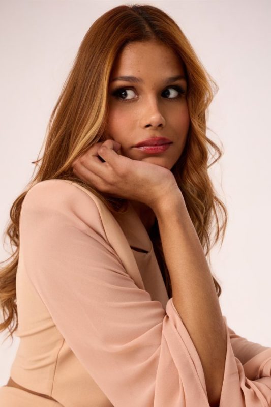 Ester Meninea 43