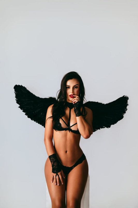 Lara Lasmar 69