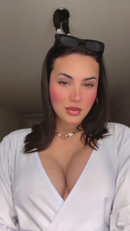 Camila Luzzon 16