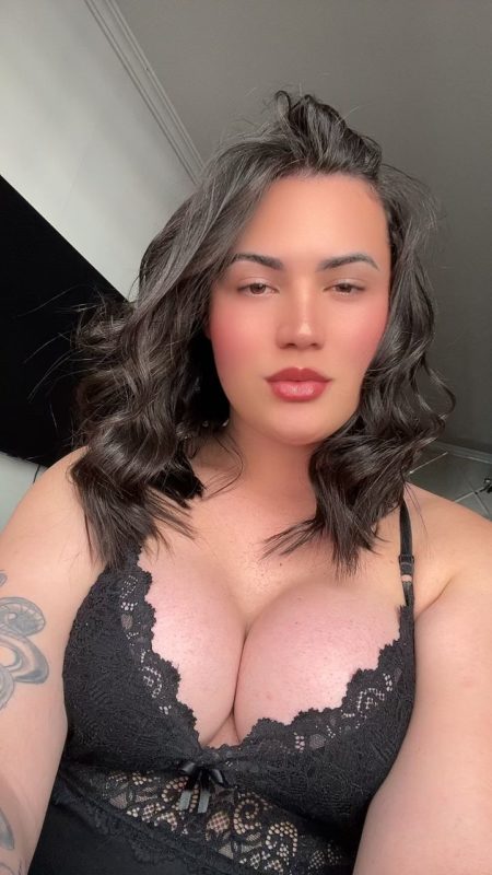 Camila Luzzon 23