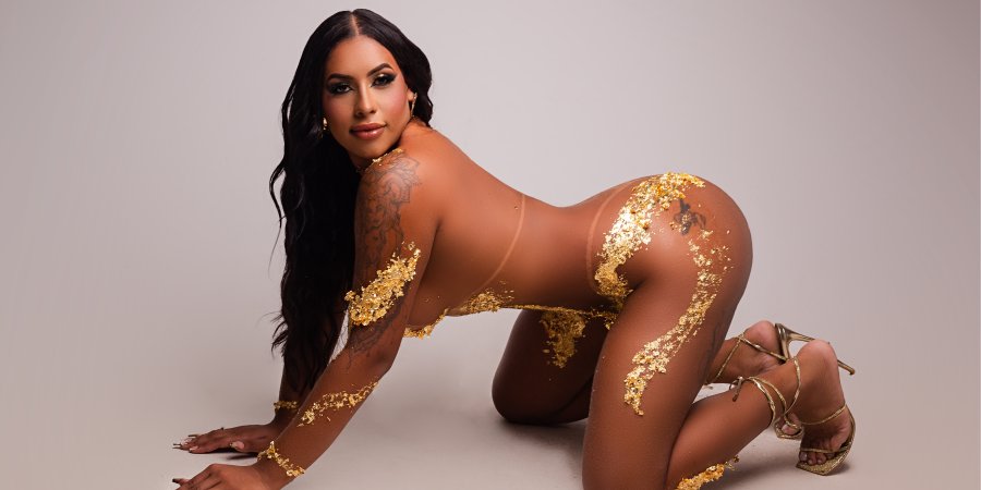 Alexia Duarte 30