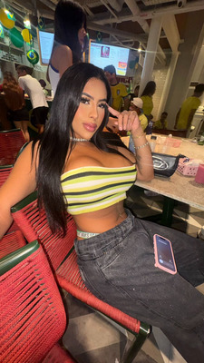 Alexia Duarte 4