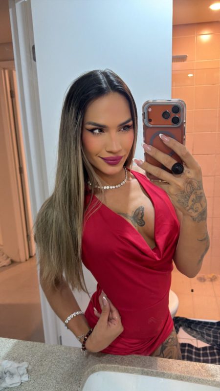 Ísis Valverde 22