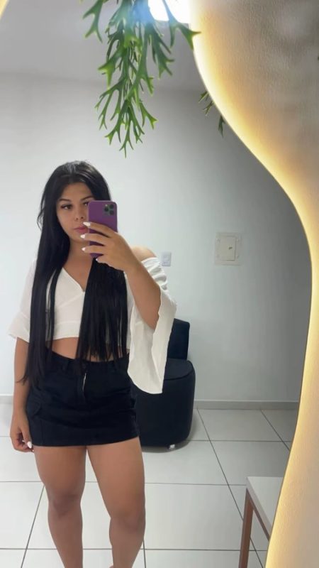 Manuela Only 16