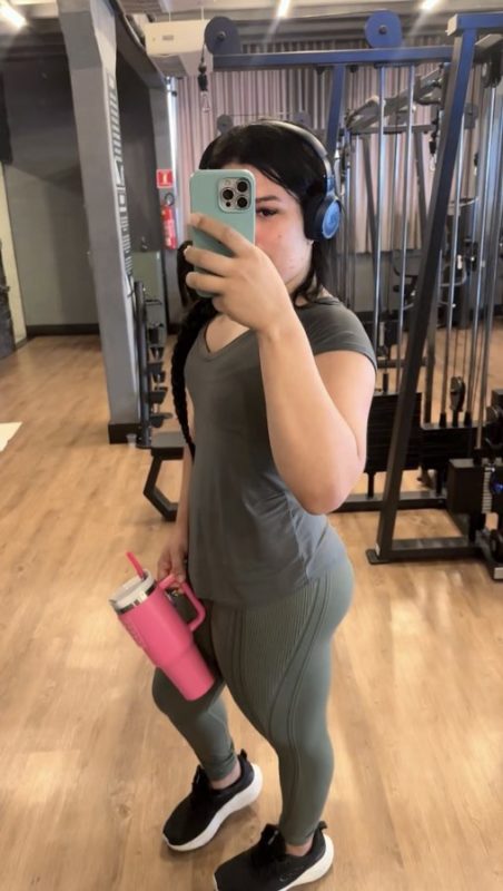 Manuela Only 17