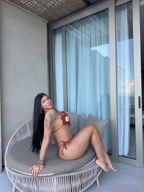Vivian Santinni 23