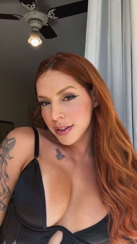 Larissa Ginger 8