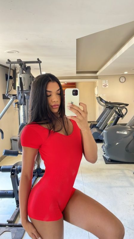Rhiana Lira 8