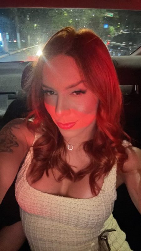 Larissa Ginger 29