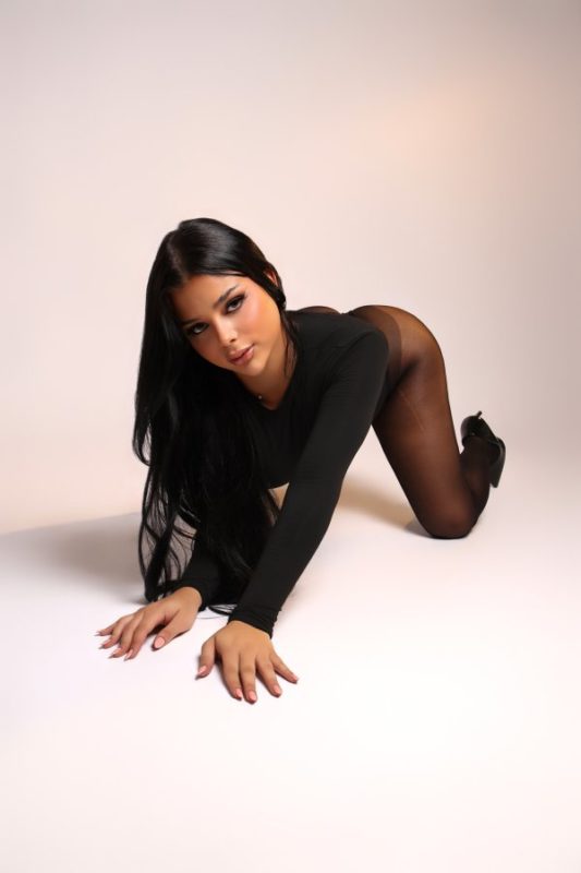 Maju Ceschini 25