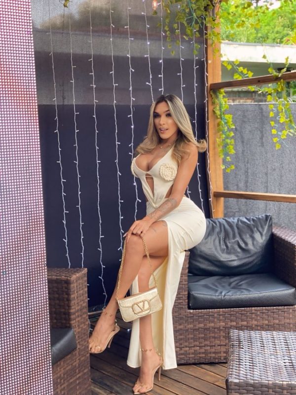 Sophia Mello 8
