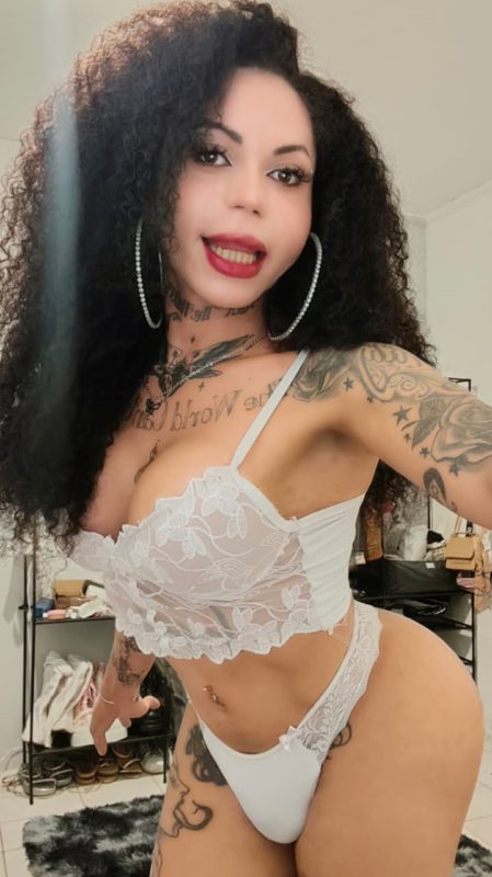 Morena Tatuada 3