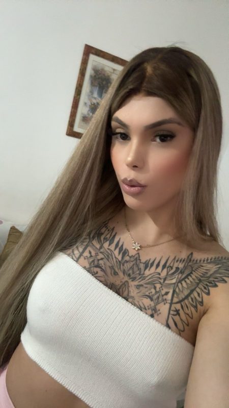 Maria Ísis 38