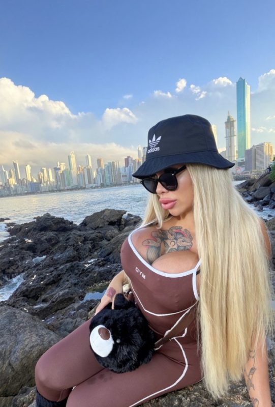 Kéfera Azaleia 8