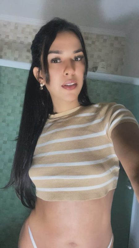 Mirella Queiroz 31