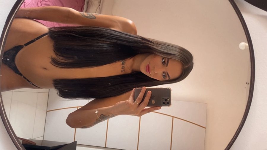 Alice Moura 18