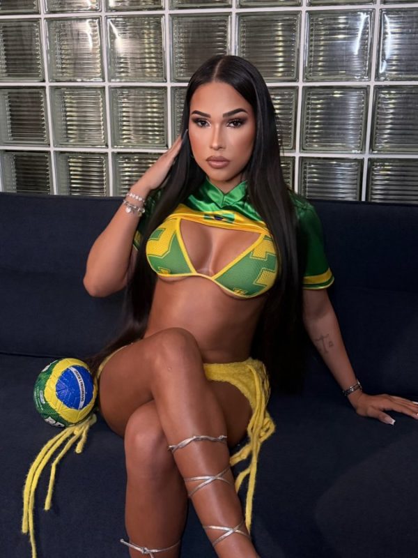 Júlia Ninfeta 3