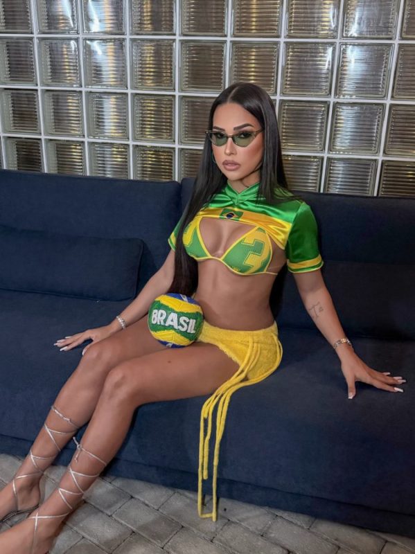 Júlia Ninfeta 8
