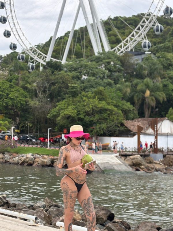 Isabelly Souza 42