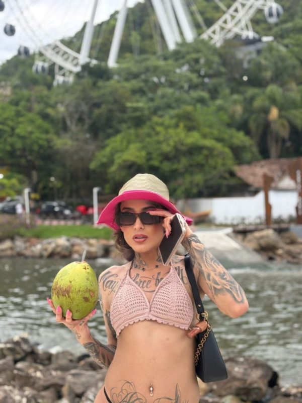 Isabelly Souza 44