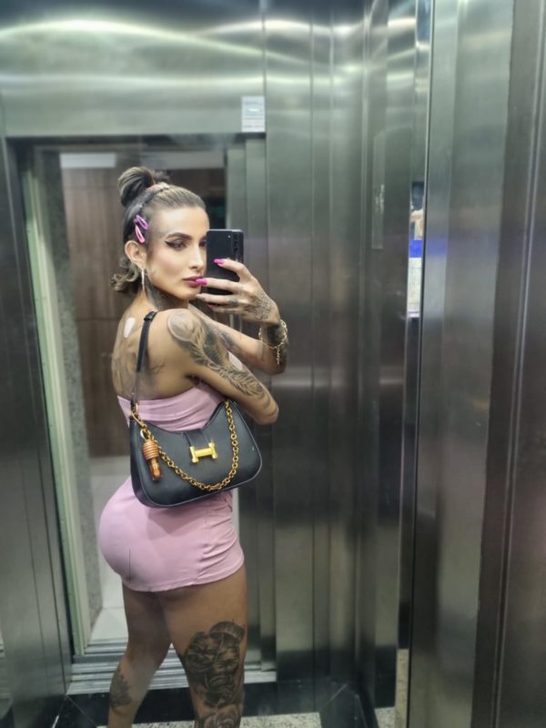 Isabelly Souza 47
