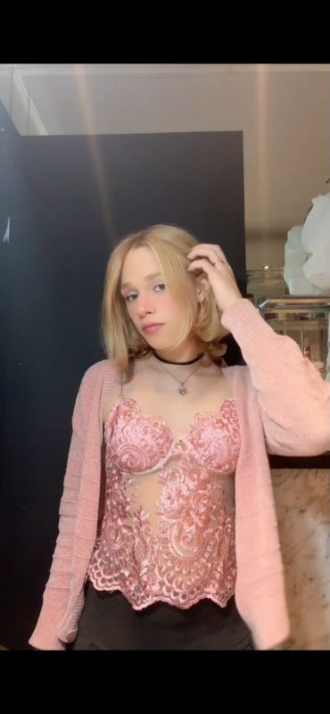Mia 4