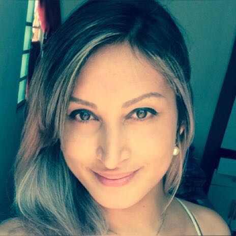 Nicole Almeida 49