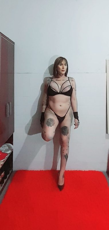 Nayane Hikita 30