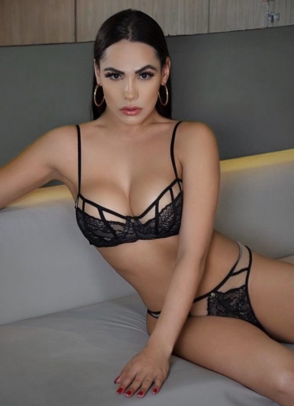 Rafaella Marques 5