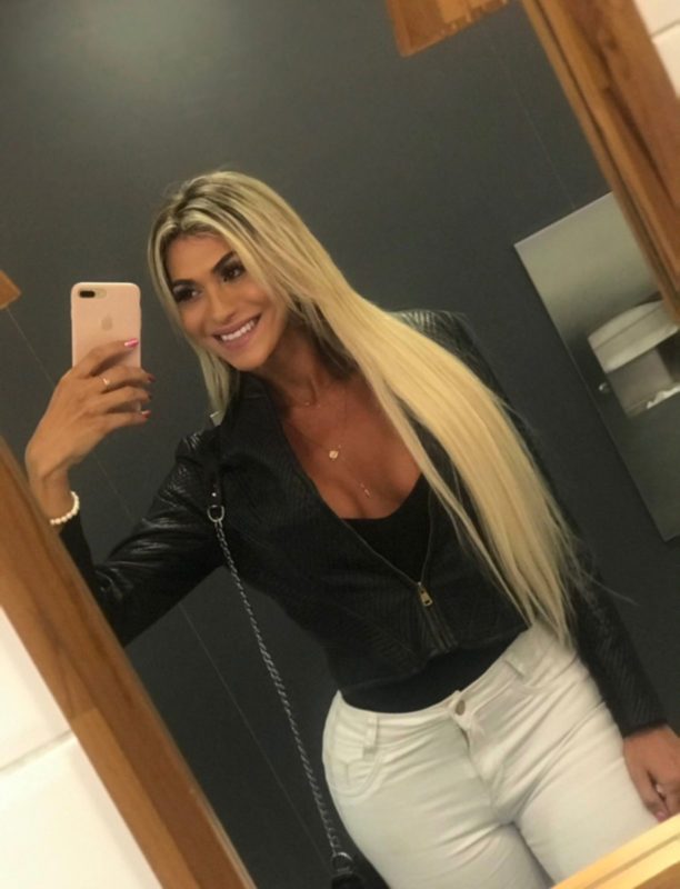 Julia Morena 77
