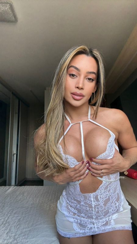 Iris Araújo 6