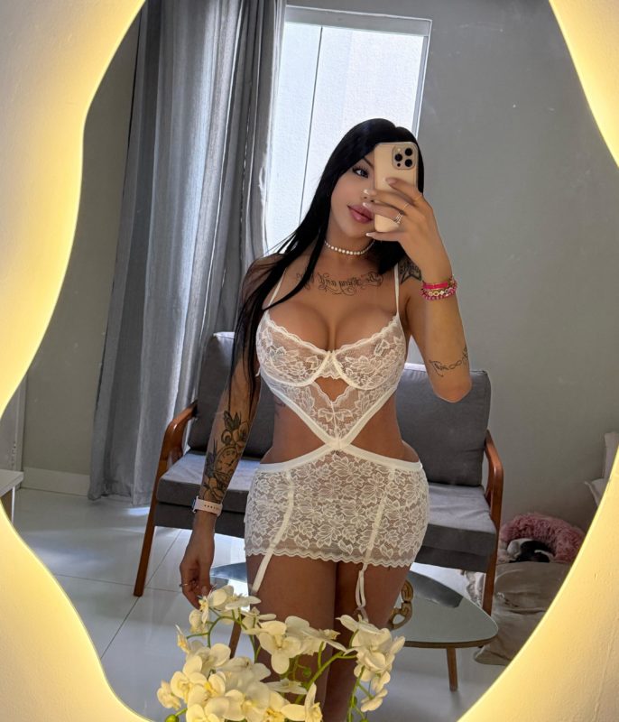 Raylla Muniz 38